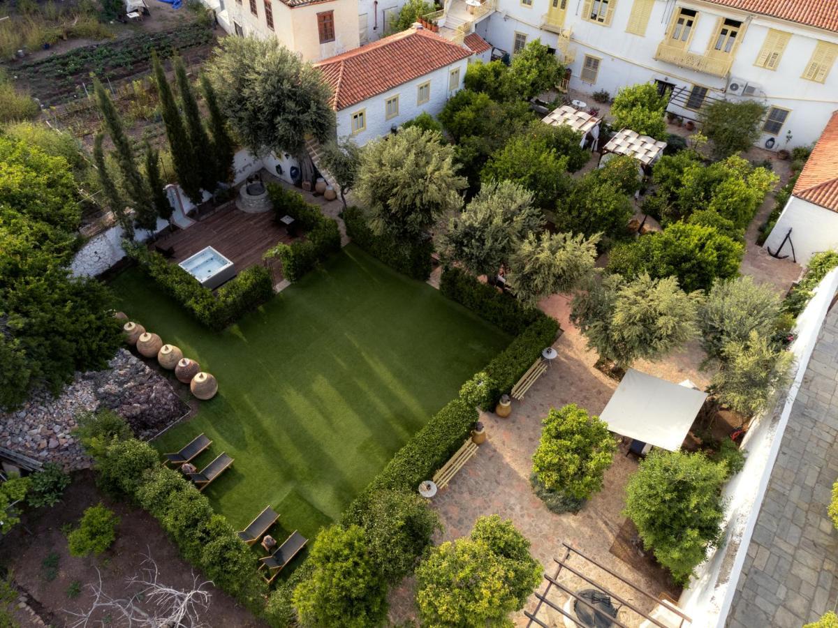 Rafalias Mansion Гідра Екстер'єр фото